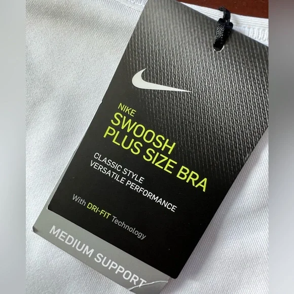 Nike Swoosh Plus Size White Dri-FIT Medium Support Sports Bra Size 2X - Picture 7 of 9